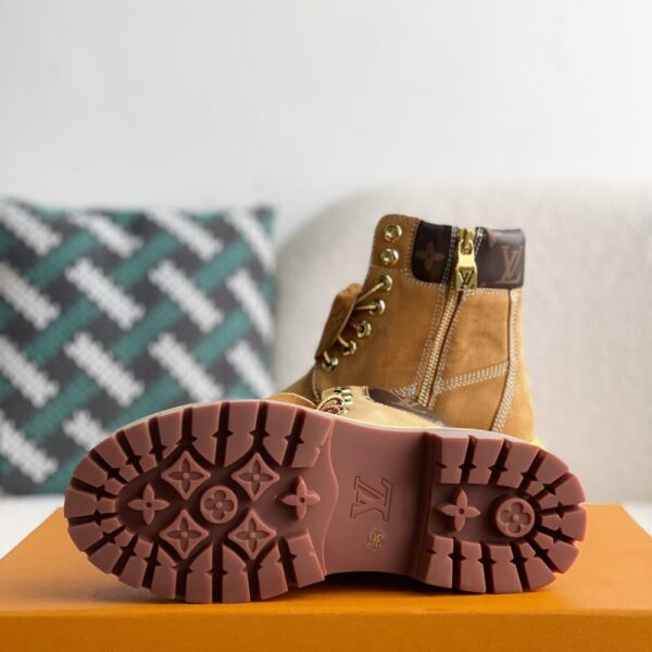「#2511」Wheat colored letter ankle boots
