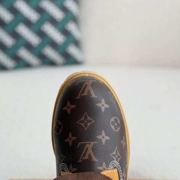 「#2528」Wheat colored letter ankle boots
