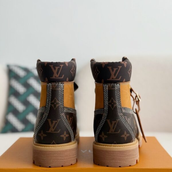 「#2528」Wheat colored letter ankle boots