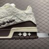 Low-top casual sneakers