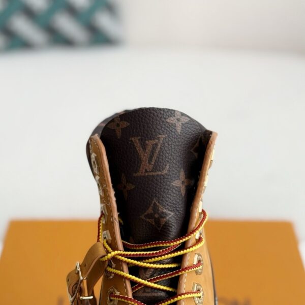 「#2528」Wheat colored letter ankle boots
