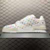 Low-top casual sneakers