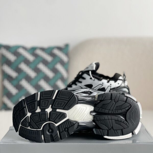 Balenciaga Runner White Black White