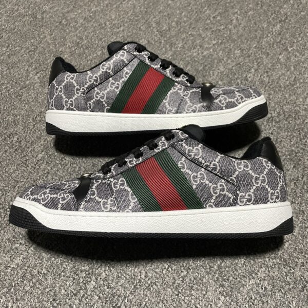Retro casual sneakers