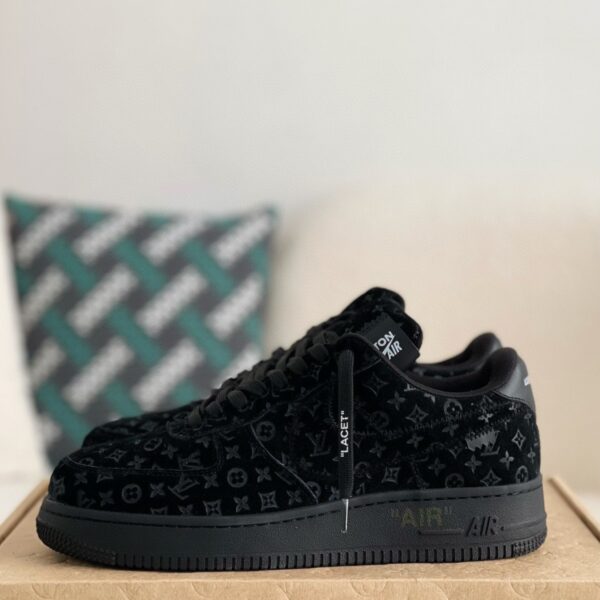 BlackWhite Lettering Sneakers