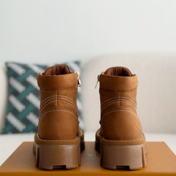 「#2521」Wheat colored letter ankle boots
