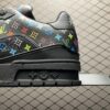 Low-top casual sneakers
