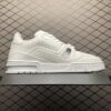Low-top casual sneakers