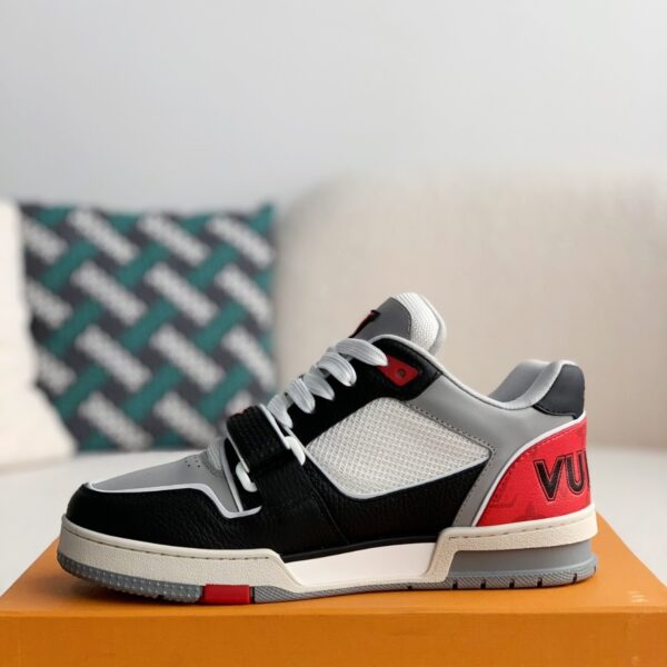 Trainer Black Red Monogram Flower