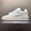 Low-top casual sneakers