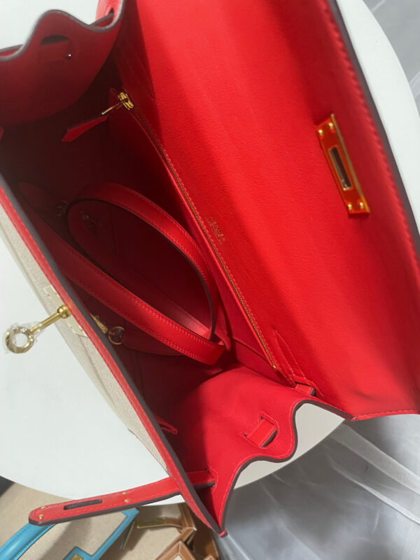 Hermes Kelly 28