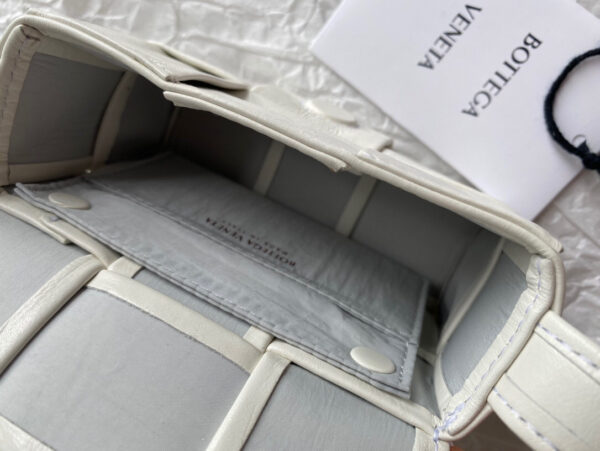 Bottega Veneta Cassette Mini