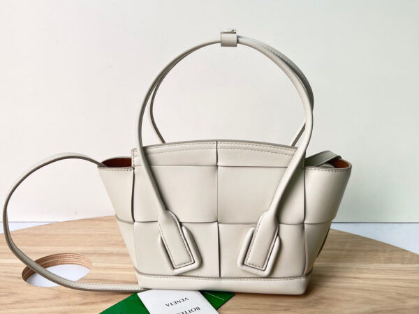 Bottega Veneta The Arco Mini