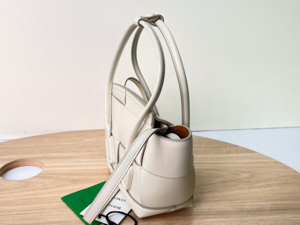 Bottega Veneta The Arco Mini