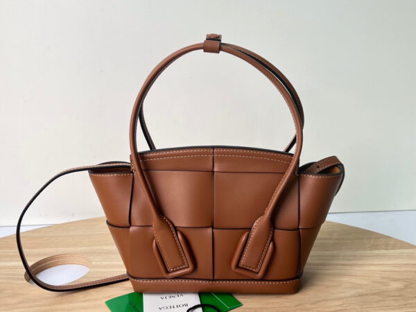 Bottega Veneta The Arco Mini