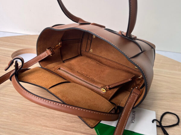 Bottega Veneta The Arco Mini