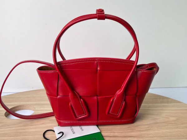 Bottega Veneta The Arco Mini