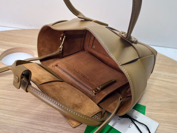 Bottega Veneta The Arco Mini