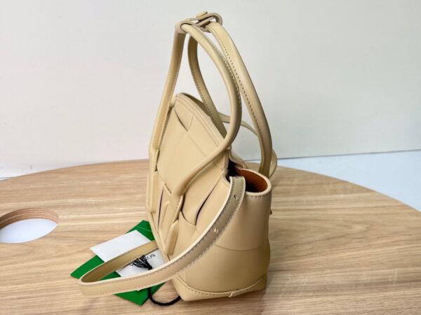 Bottega Veneta The Arco Mini