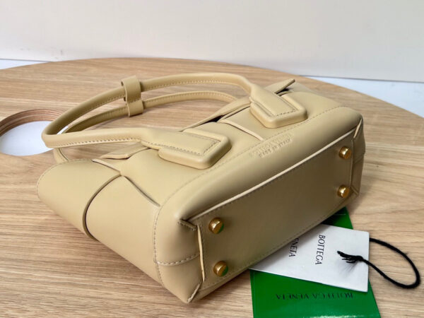 Bottega Veneta The Arco Mini