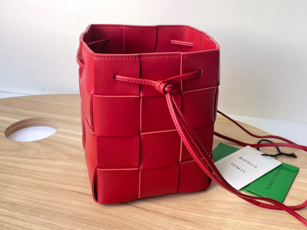 Bottega Veneta Small Cassette Cross-Body Bucket