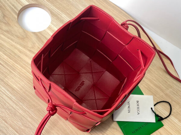 Bottega Veneta Small Cassette Cross-Body Bucket