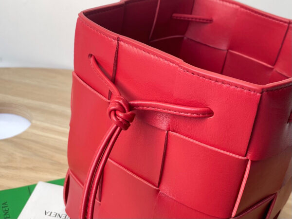 Bottega Veneta Small Cassette Cross-Body Bucket
