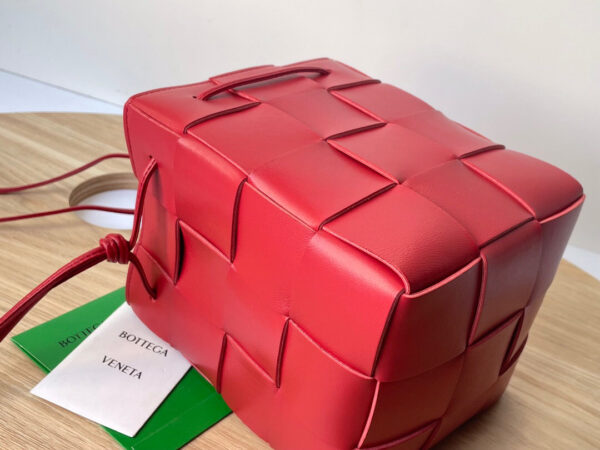 Bottega Veneta Small Cassette Cross-Body Bucket
