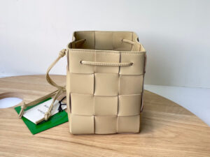 Bottega Veneta Small Cassette Cross-Body Bucket