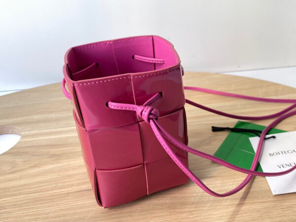 Bottega Veneta Bucket