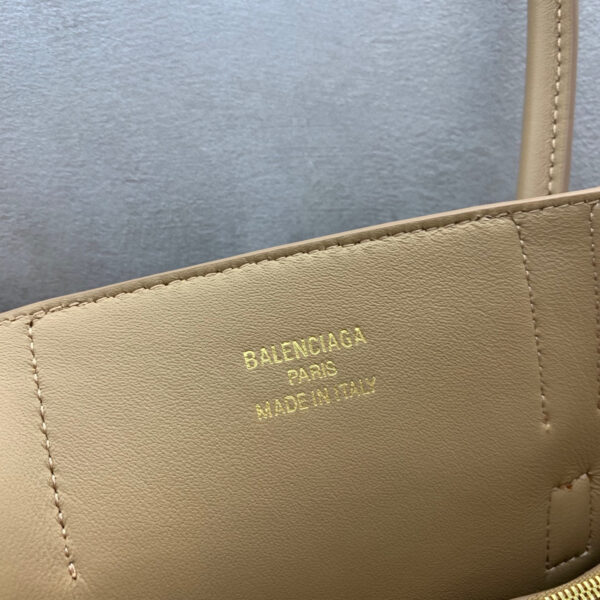 Balenciaga Bel Air Medium Carry All Bag