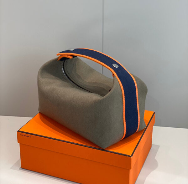 Hermes Bride-a-Brac case
