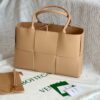 Bottega Veneta BV Medium Arco Tote Bag