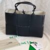 Bottega Veneta BV Medium Arco Tote Bag