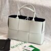 Bottega Veneta BV Medium Arco Tote Bag