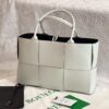 Bottega Veneta BV Medium Arco Tote Bag