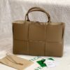 Bottega Veneta BV Medium Arco Tote Bag