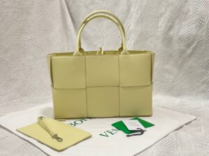 Bottega Veneta Arco Tote