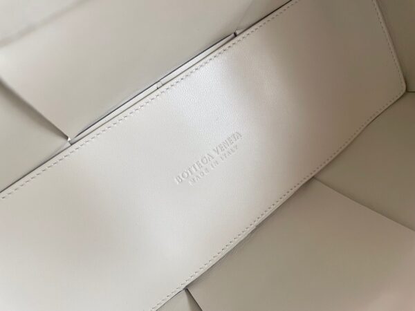 Bottega Veneta Arco Tote