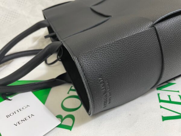 Bottega Veneta Arco Tote