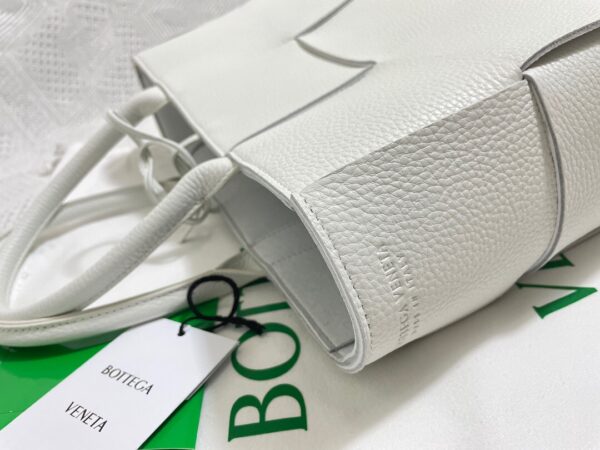 Bottega Veneta Arco Tote