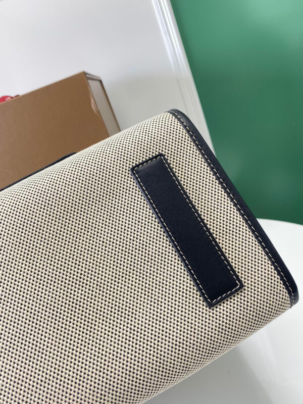 Burberry Freya Tote