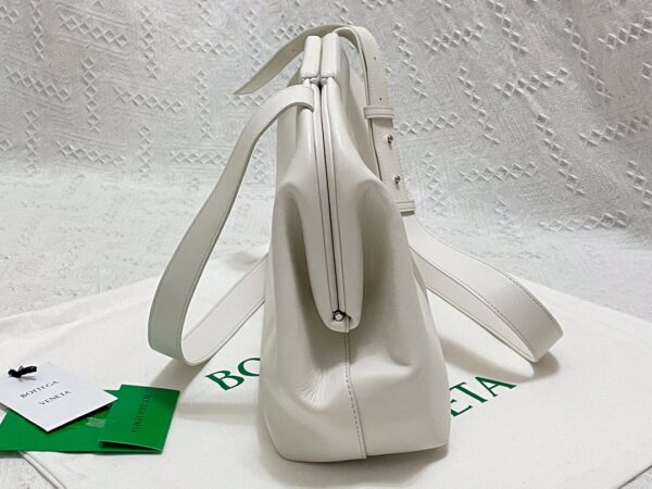 Bottega Veneta The Triangle