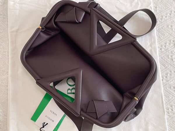 Bottega Veneta The Triangle