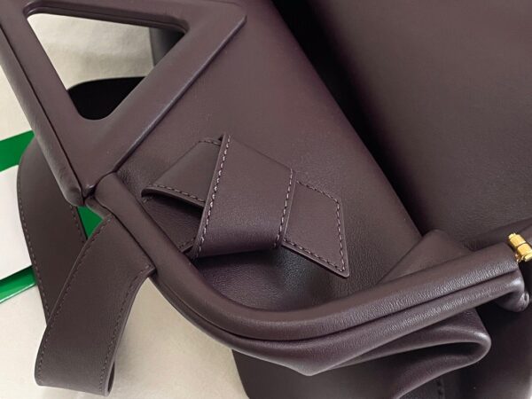 Bottega Veneta The Triangle