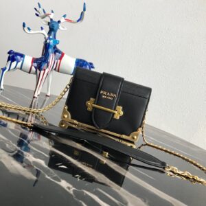 Prada Cahier