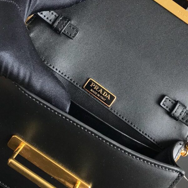 Prada Cahier