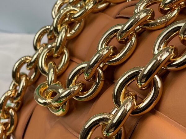 Bottega Veneta The Chain Cassette