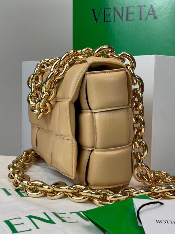 Bottega Veneta The Chain Cassette