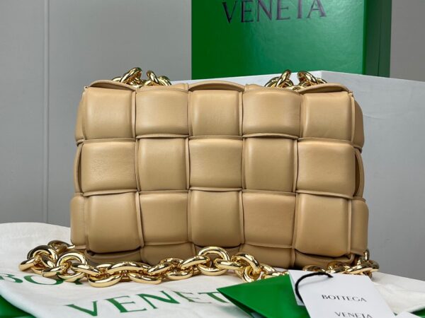 Bottega Veneta The Chain Cassette